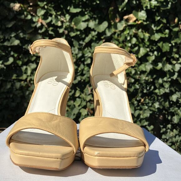 New Franco Sarto Dima Beige Leather Block Heel Sandals F885 chunky spring church - Picture 2 of 11